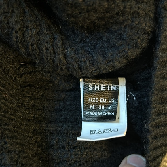 SHEIN Long Sweater Size M - Picture 3 of 3